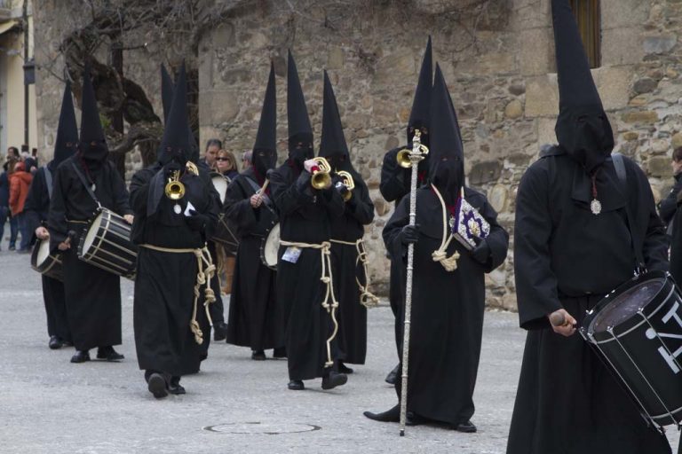 Ritos Monumentos Papones Pasines Semana Santa Leonesa Derecho Mercantil Dermerule